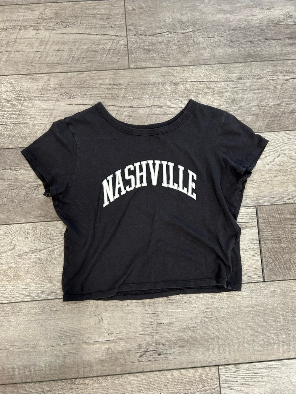 Hollister Nashville Charcoal Grey Cropped Tee